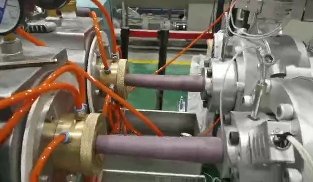 PPR malamig at mainit na tubig pipe extruder kagamitan sa produksyon