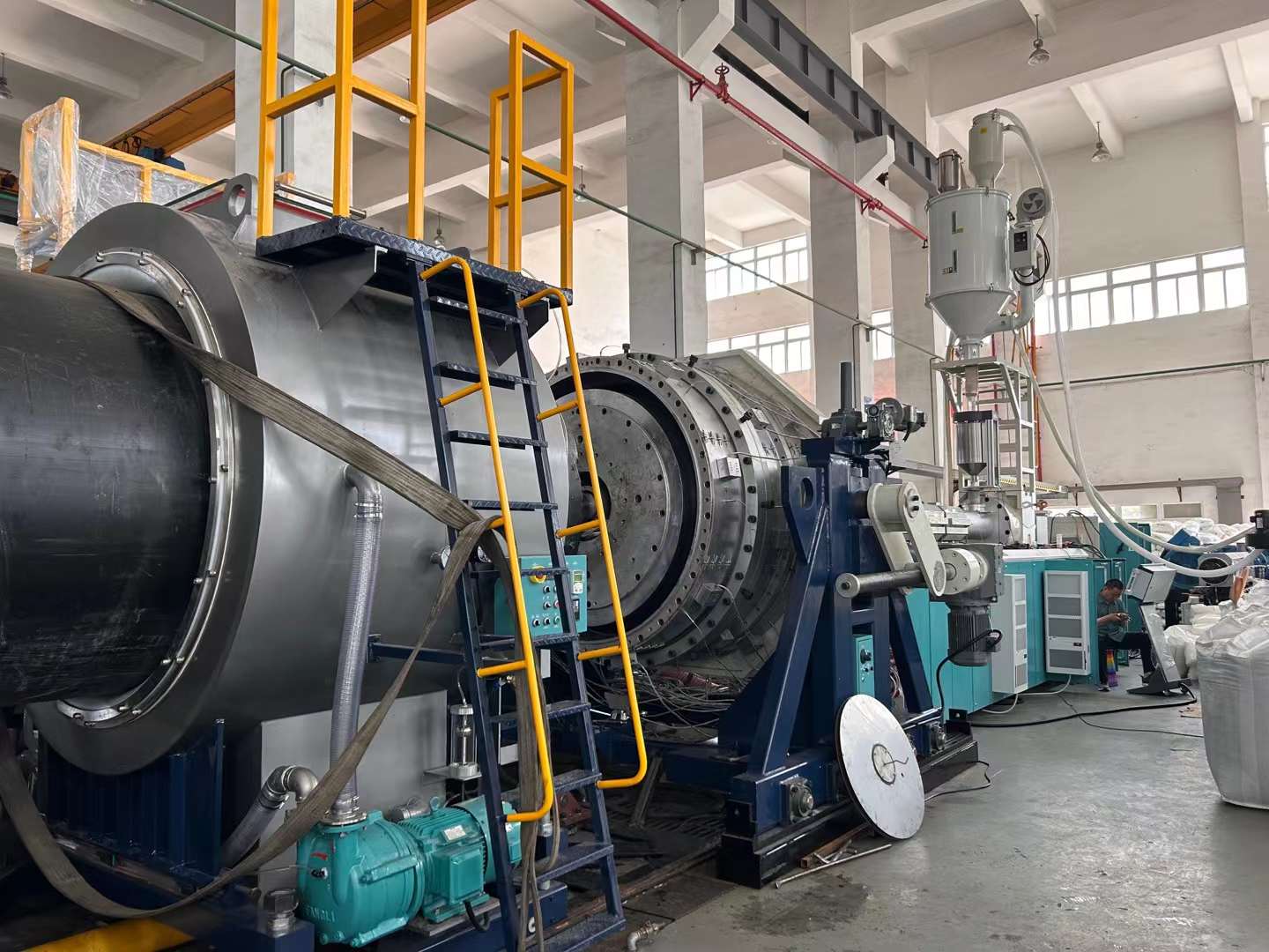 Mataas na kapal at malaking diameter na tubo: Paano maiwasan ang sag sa extrusion ng pipe