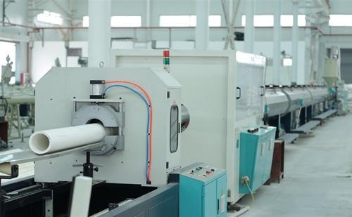 Paano Tinitiyak ng PVC Extruder ang Uniform Material Mixing