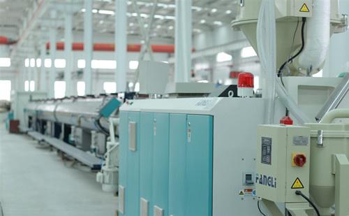 Uniform Wall Thickness, Walang Kompromiso na Kalidad — Mga Insight sa PVC Pipe Extrusion Line
